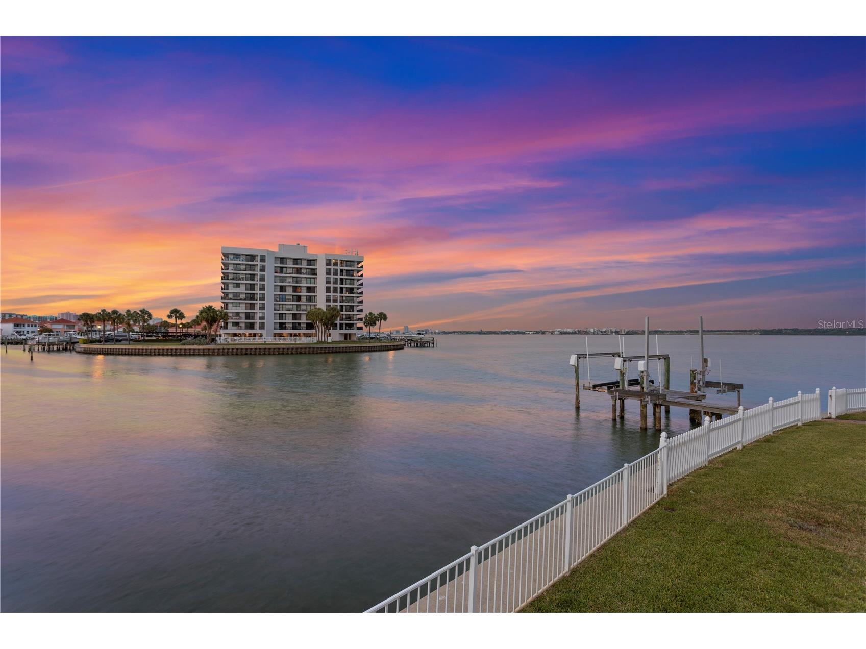 215 Harrison Avenue Belleair Beach FL 33786 - CLEARWATER HARBOR TB8502384 image52