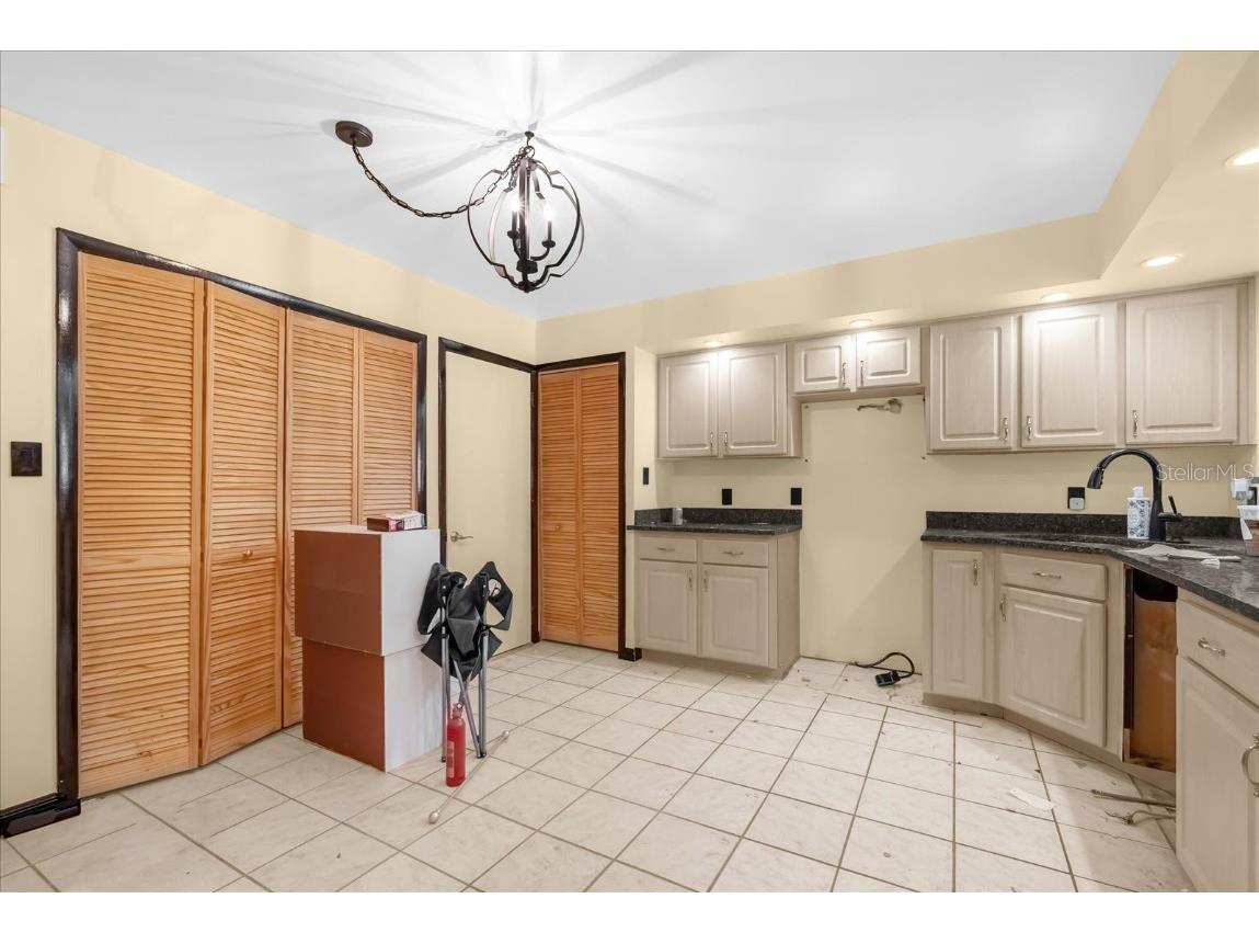 215 Heron Bay Circle Lake Mary FL 32746 V4945526 image2