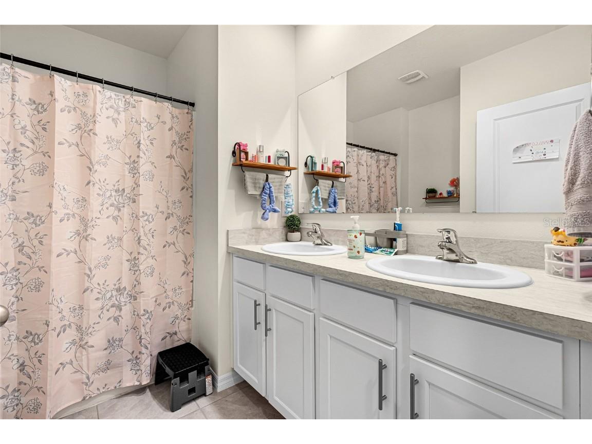 215 Hickory Course Loop Hickory Course Loop Ocala FL 34472 OM711798 image14