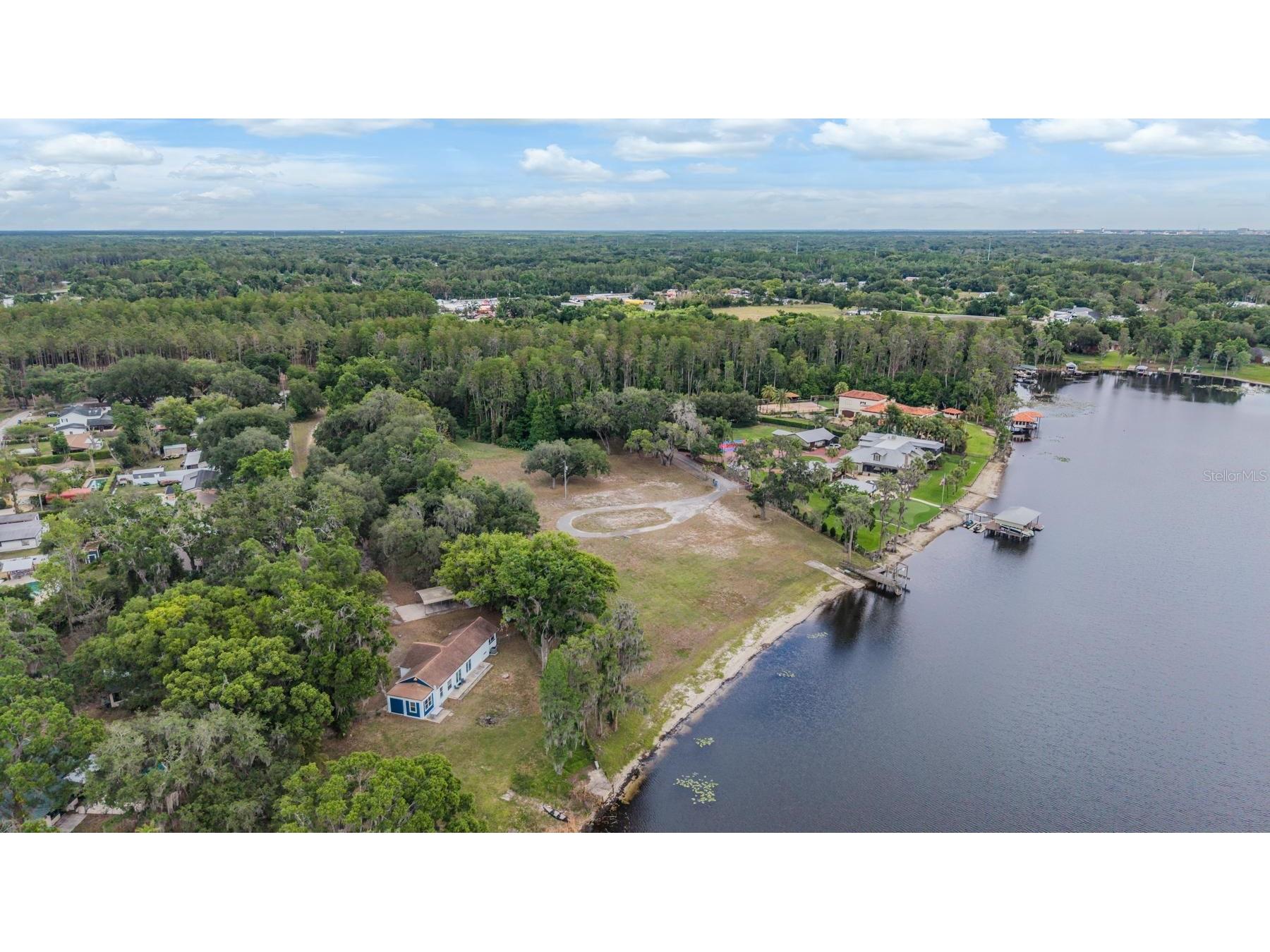 215 Lake Brant Drive Lutz FL 33548 - LAKE BRANT TB8503793 image5