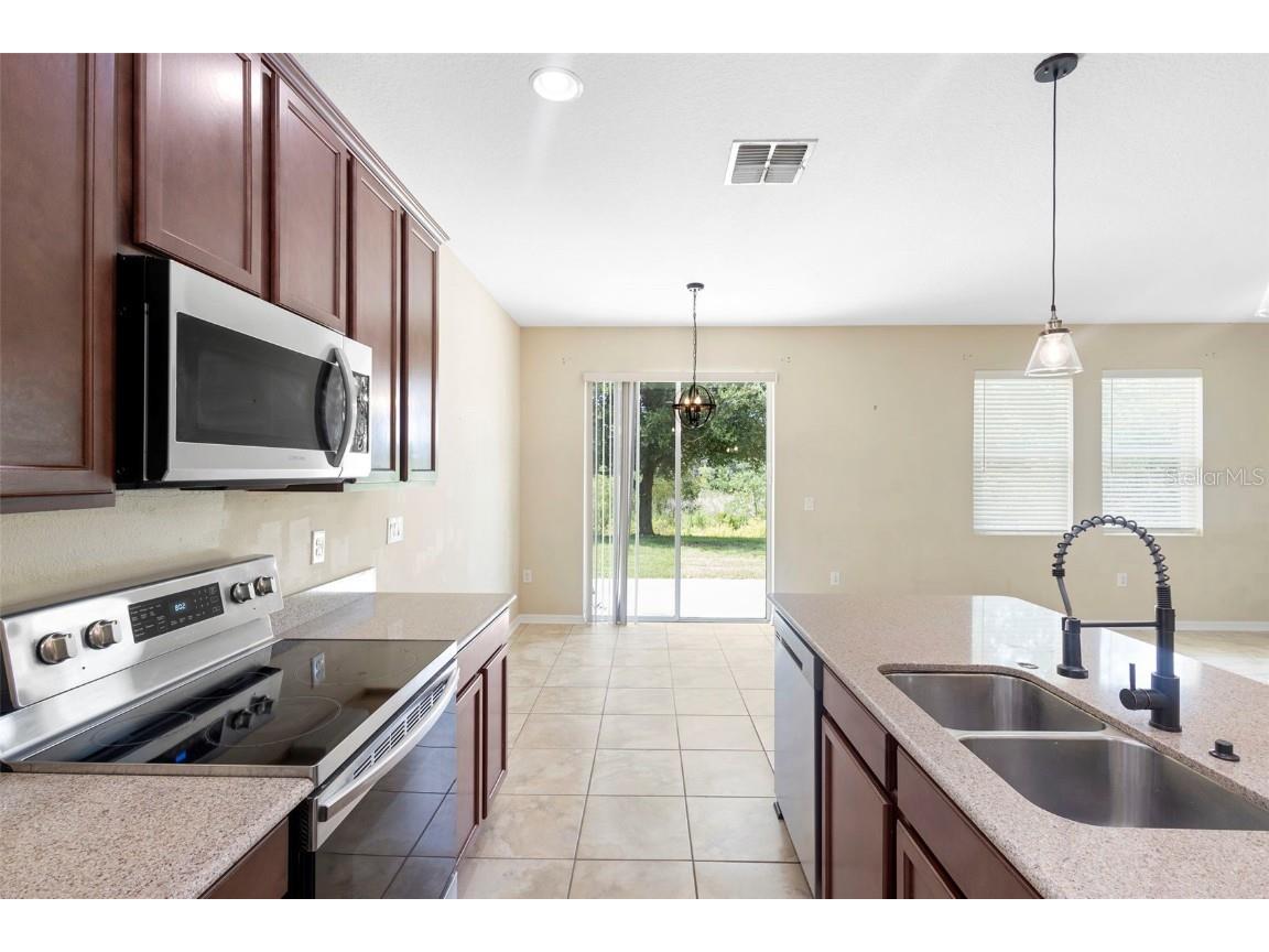 215 Lakeshore Drive Davenport FL 33837 O6322669 image2