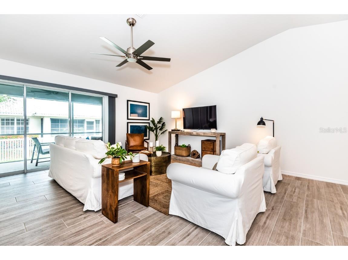 215 Lewis Circle #111 Punta Gorda FL 33950 C7447255 image4