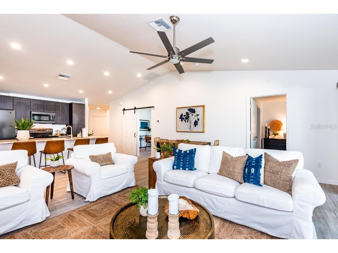 215 Lewis Circle #111 Punta Gorda FL 33950 C7447255 image6