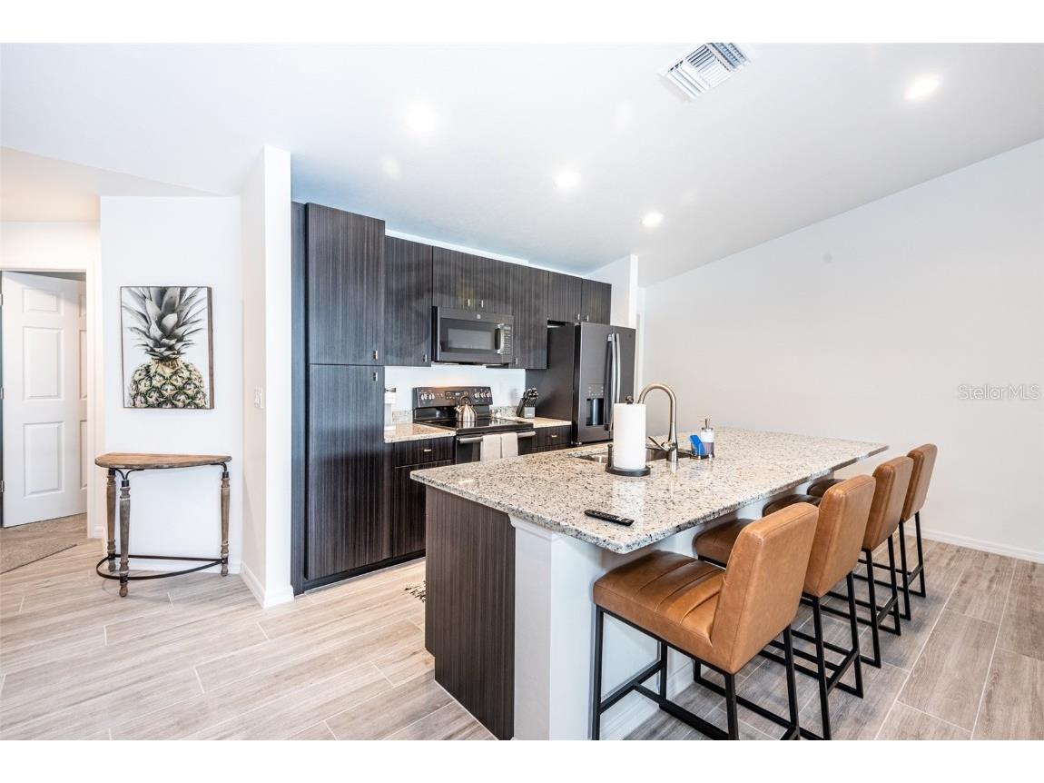 215 Lewis Circle #112 Punta Gorda FL 33950 C7454919 image5