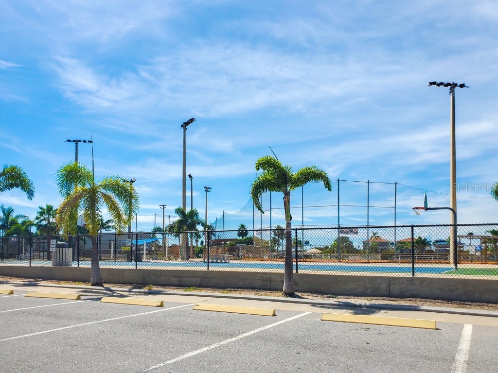 215 Medallion Boulevard #G Madeira Beach FL 33708 - BOCA CIEGA BAY O6314450 image25