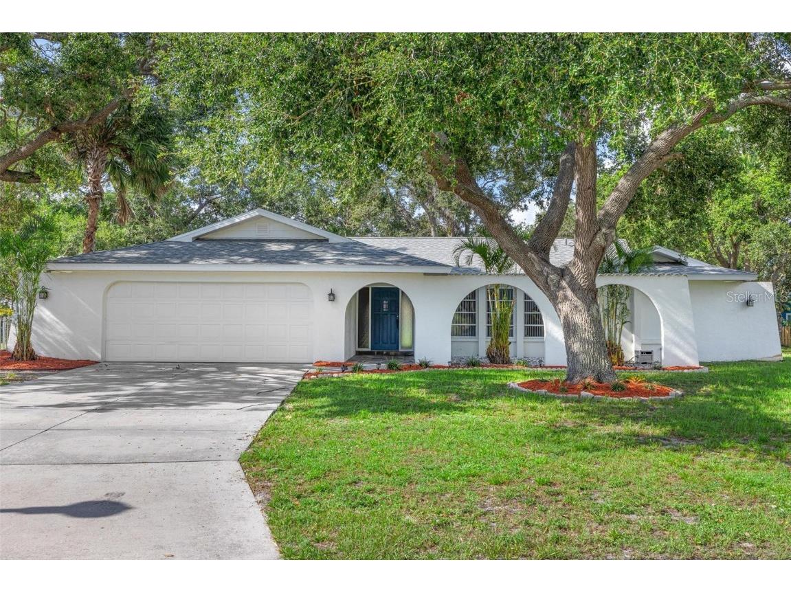 215 Mimosa Circle Sarasota FL 34232 A4577871 image1