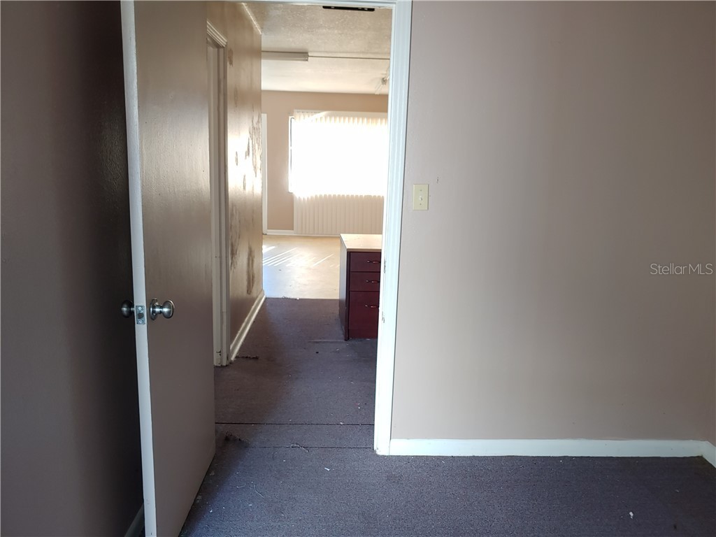 215 N Scenic Highway Frostproof FL 33843 K4901041 image35