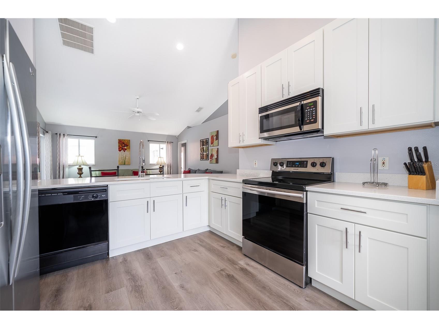 215 Paradise Woods Place Davenport FL 33896 S5151529 image5
