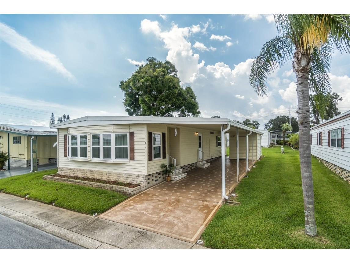 215 Red Maple Drive Palm Harbor FL 34684 T3469677 image1