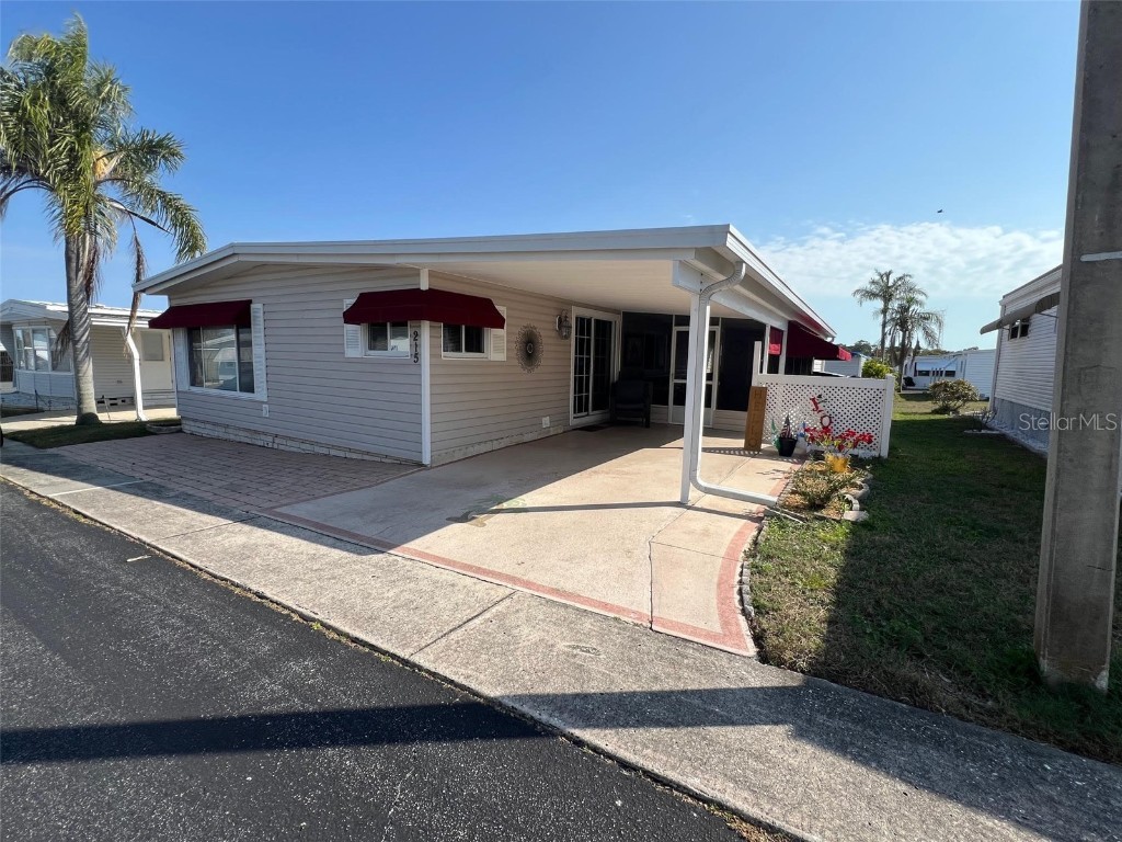 215 Royal Palm Circle Largo FL 33778 TB8444011 image1