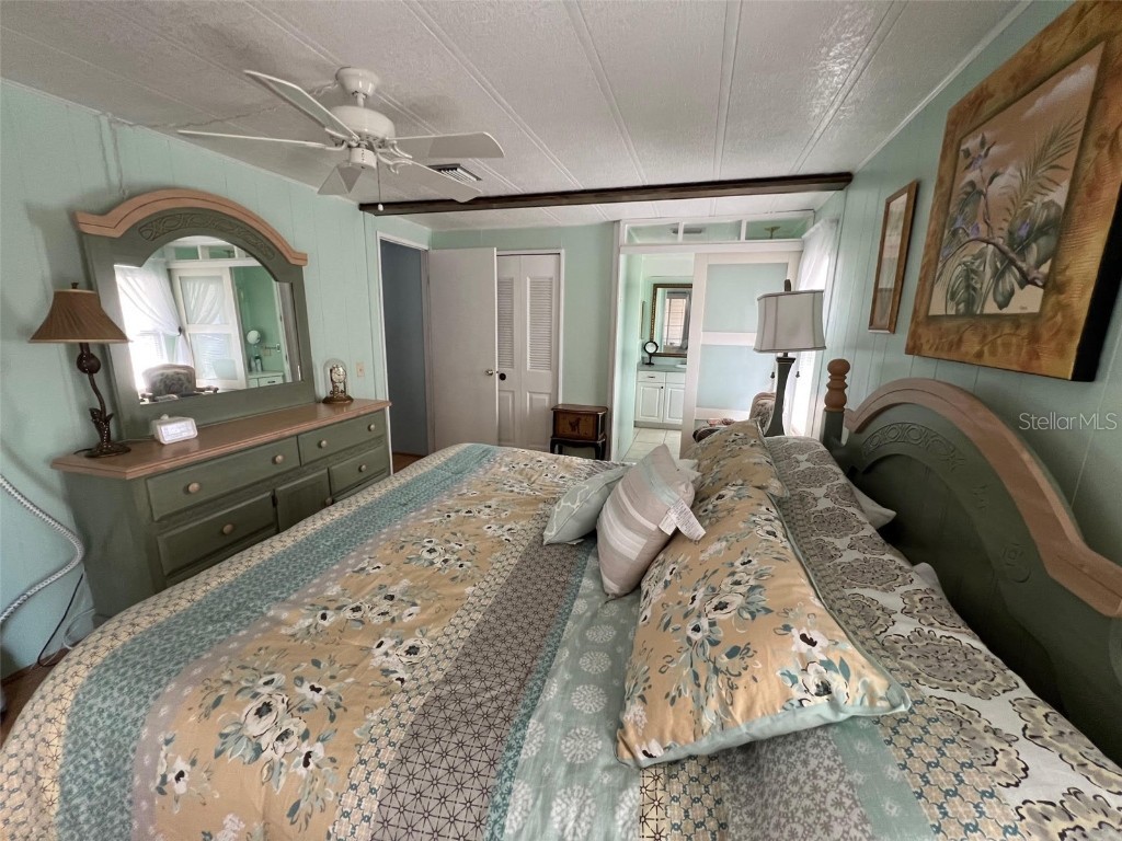 215 Royal Palm Circle Largo FL 33778 TB8444011 image19