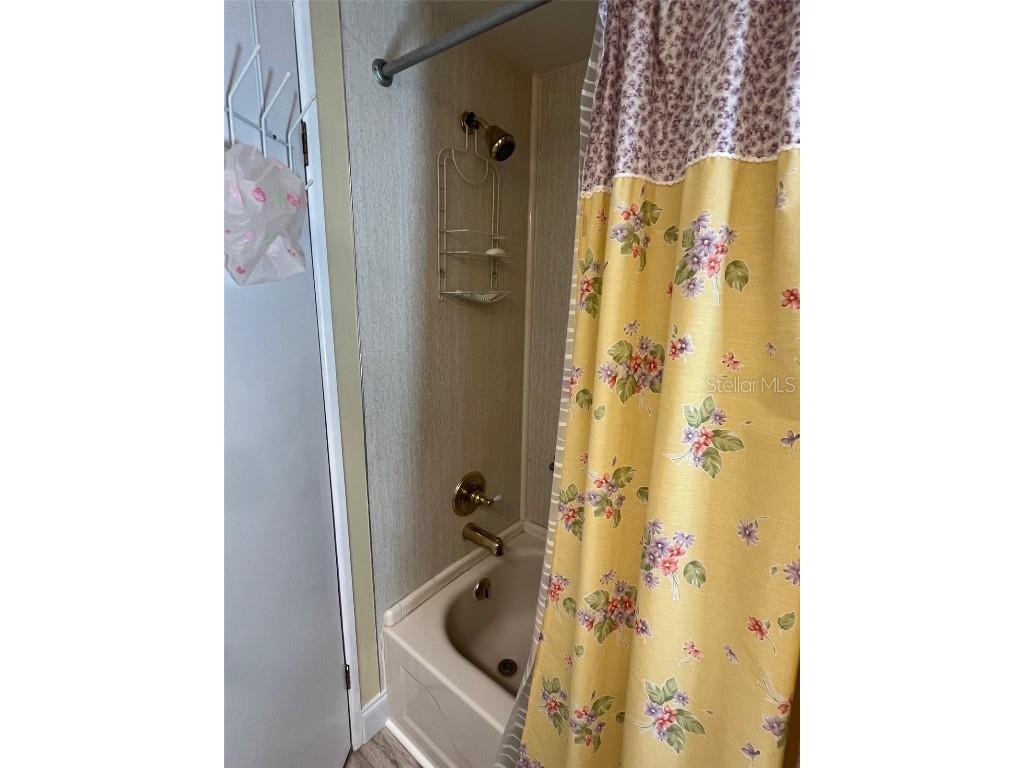 215 Royal Palm Circle Largo FL 33778 TB8444011 image31