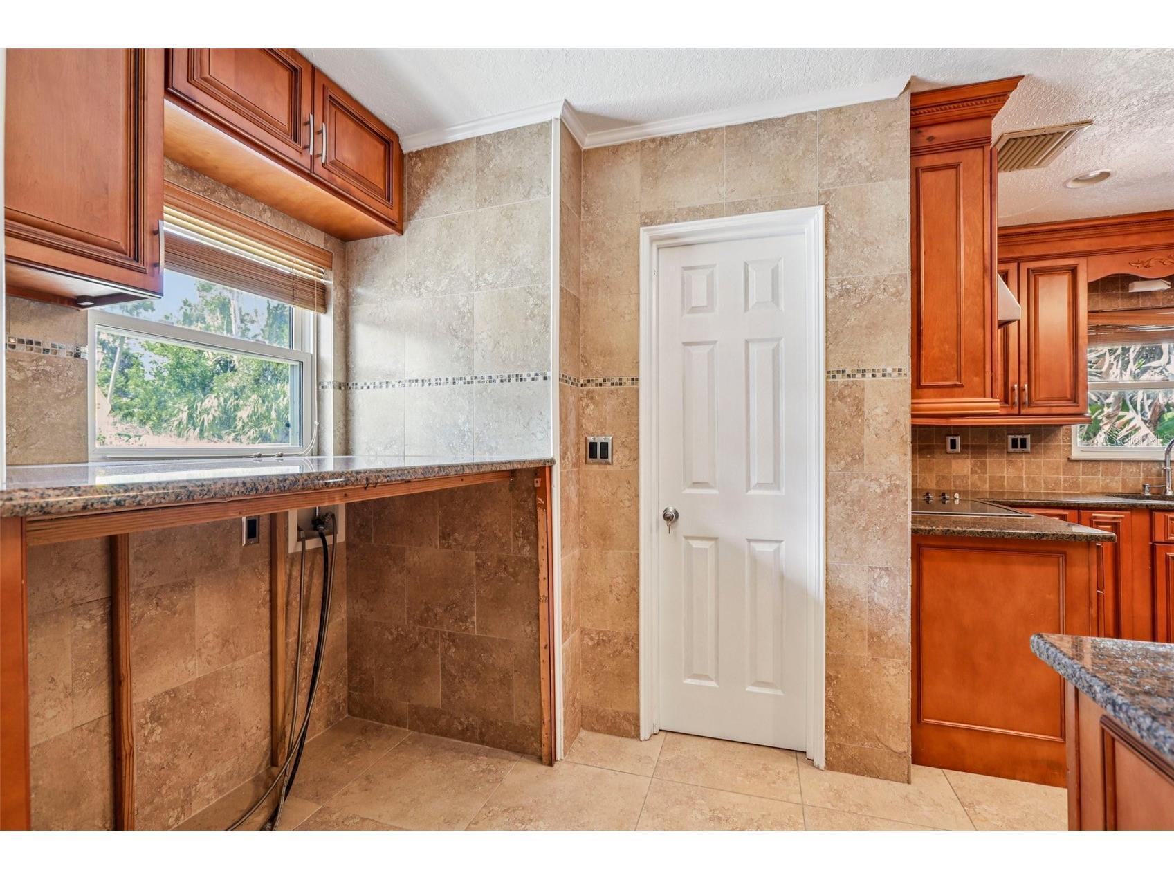 215 S West Shore Boulevard Tampa FL 33609 TB8493721 image21