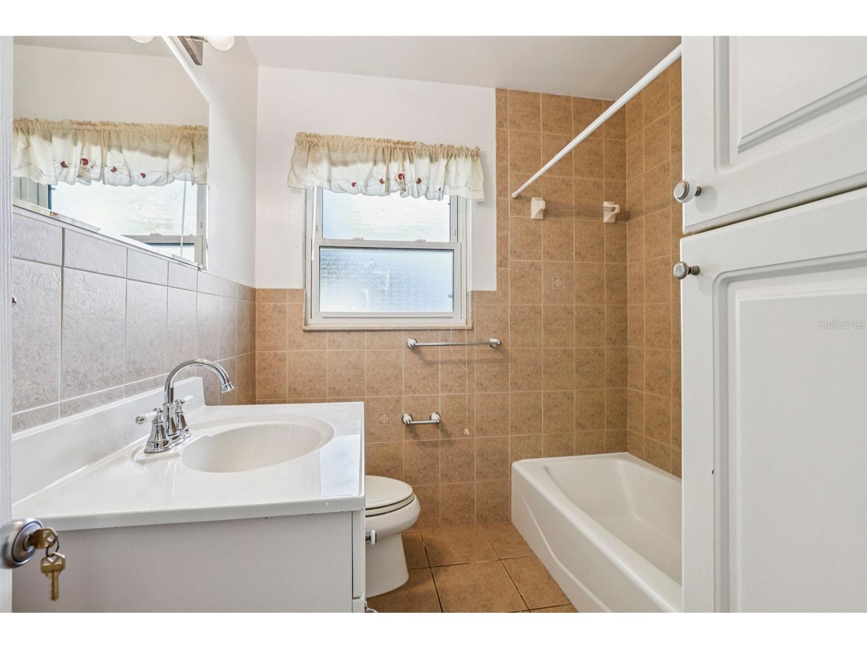 215 S West Shore Boulevard Tampa FL 33609 TB8493721 image28