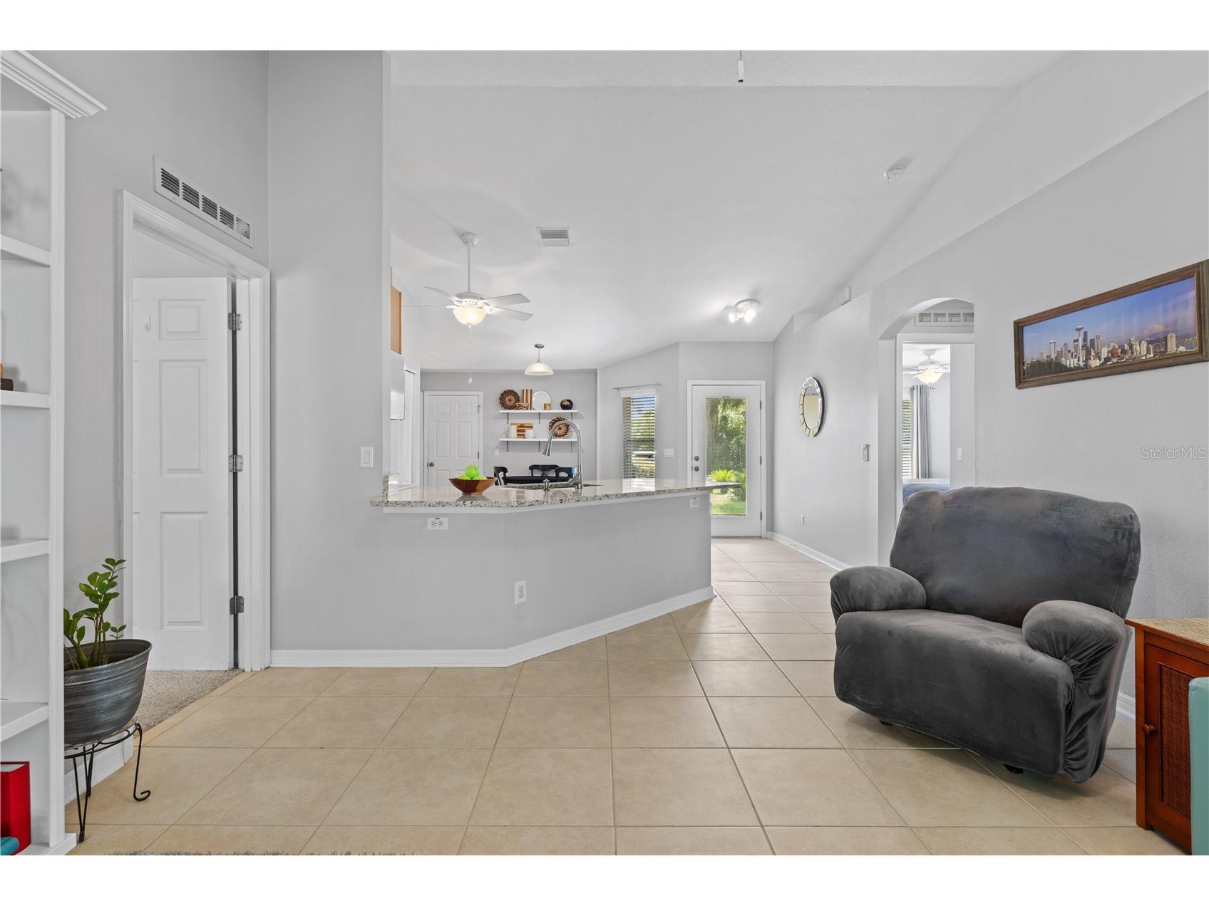 215 S Sparkman Orange City FL 32763 O6406638 image8