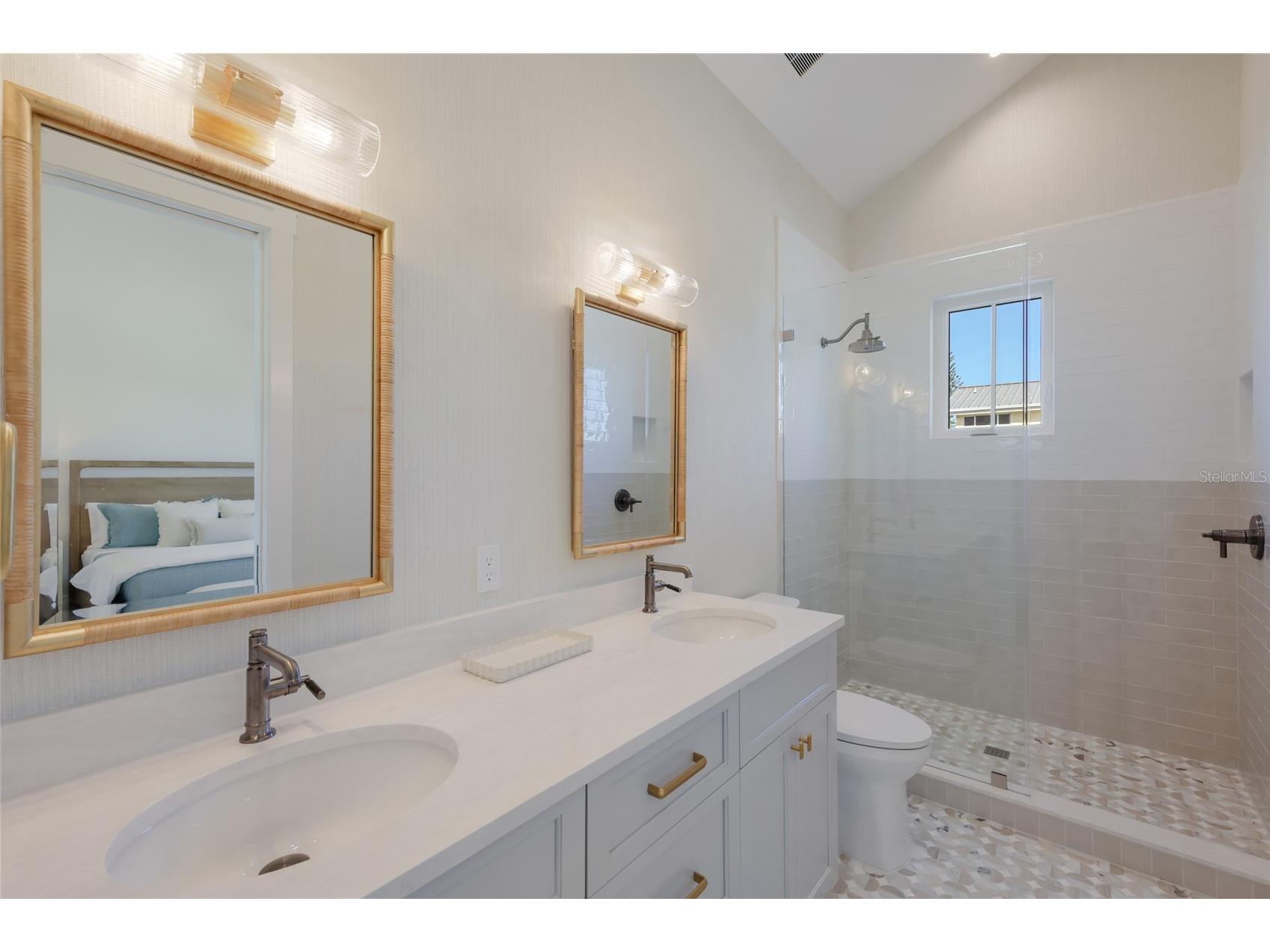 215 Sycamore Avenue Anna Maria FL 34216 A4689780 image37
