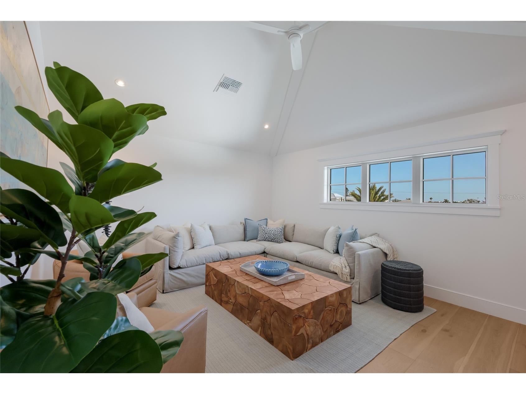 215 Sycamore Avenue Anna Maria FL 34216 A4689780 image40
