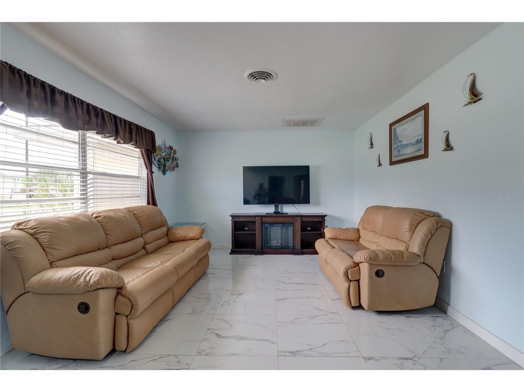 215 Tarpon Way Punta Gorda FL 33950 C7527192 image7