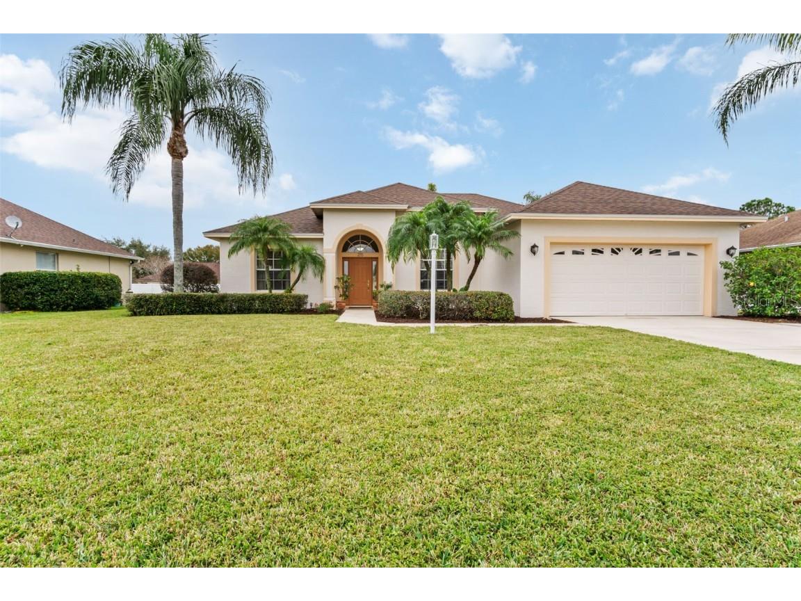 215 Terranova Boulevard Winter Haven FL 33884 P4928737 image1