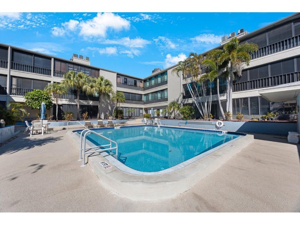 215 Valencia Boulevard #205 Belleair Bluffs FL 33770 TB8359555 image1