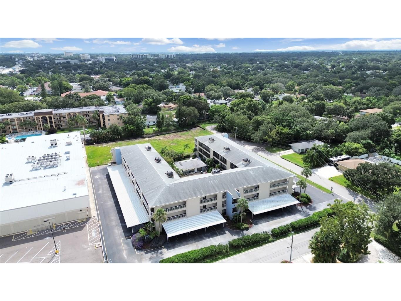 215 Valencia Boulevard #213 Largo FL 33770 TB8398361 image1