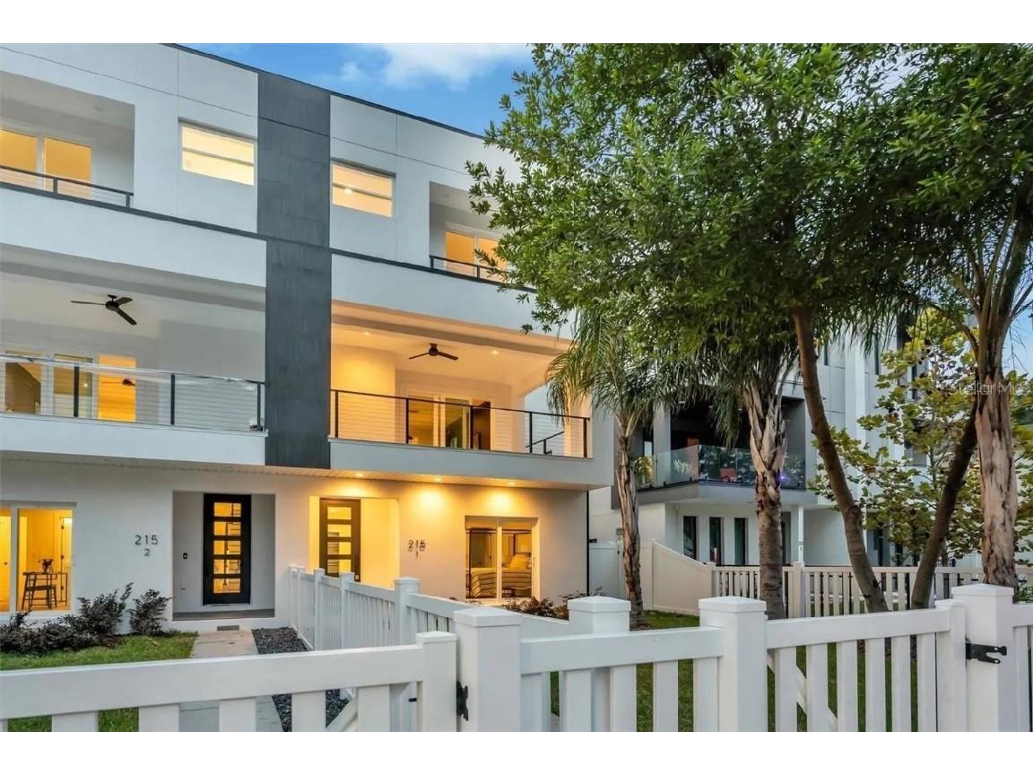 215 W Columbus Drive #2 Tampa FL 33602 O6233127 image1