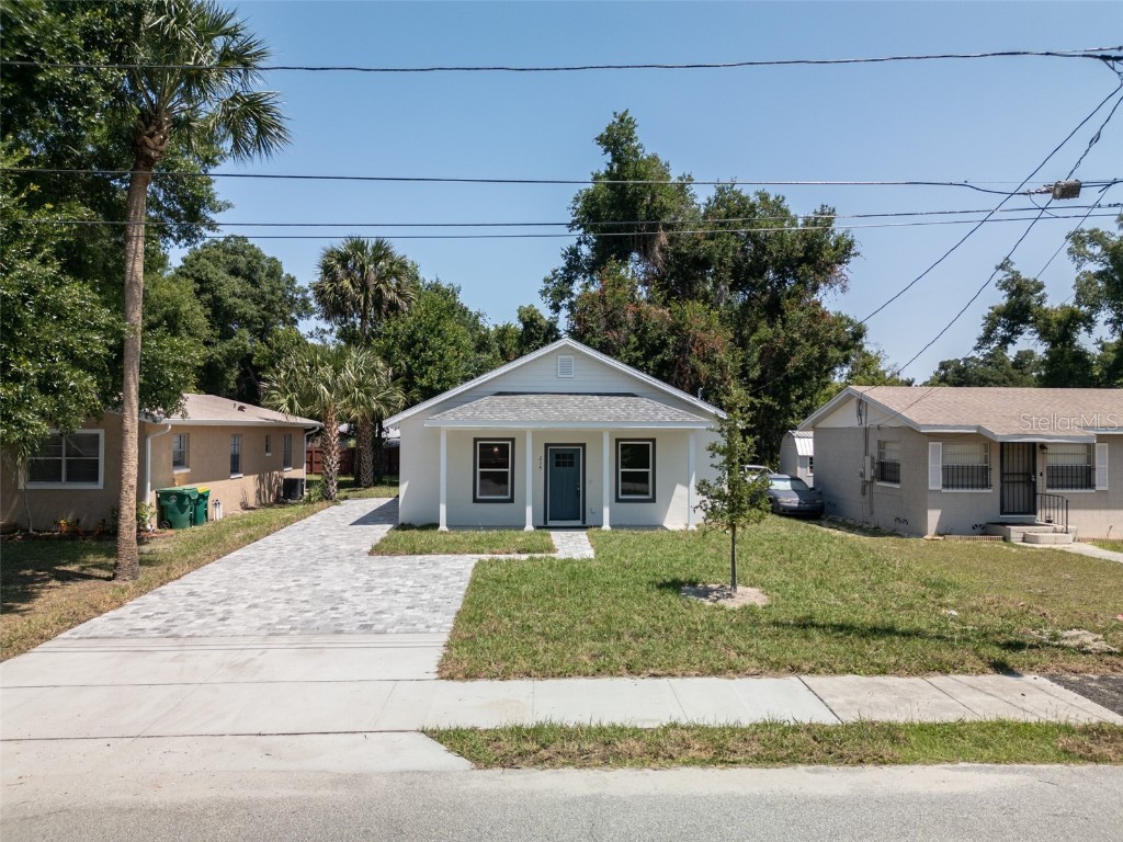 215 W Hubbard Avenue Deland FL 32720 O6204440 image1