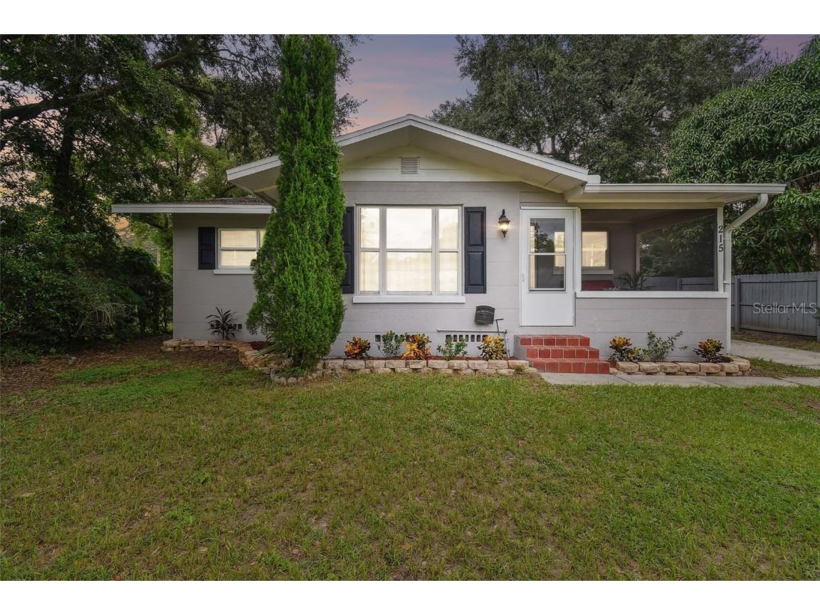215 Young Place Lakeland FL 33803 TB8302629 image1
