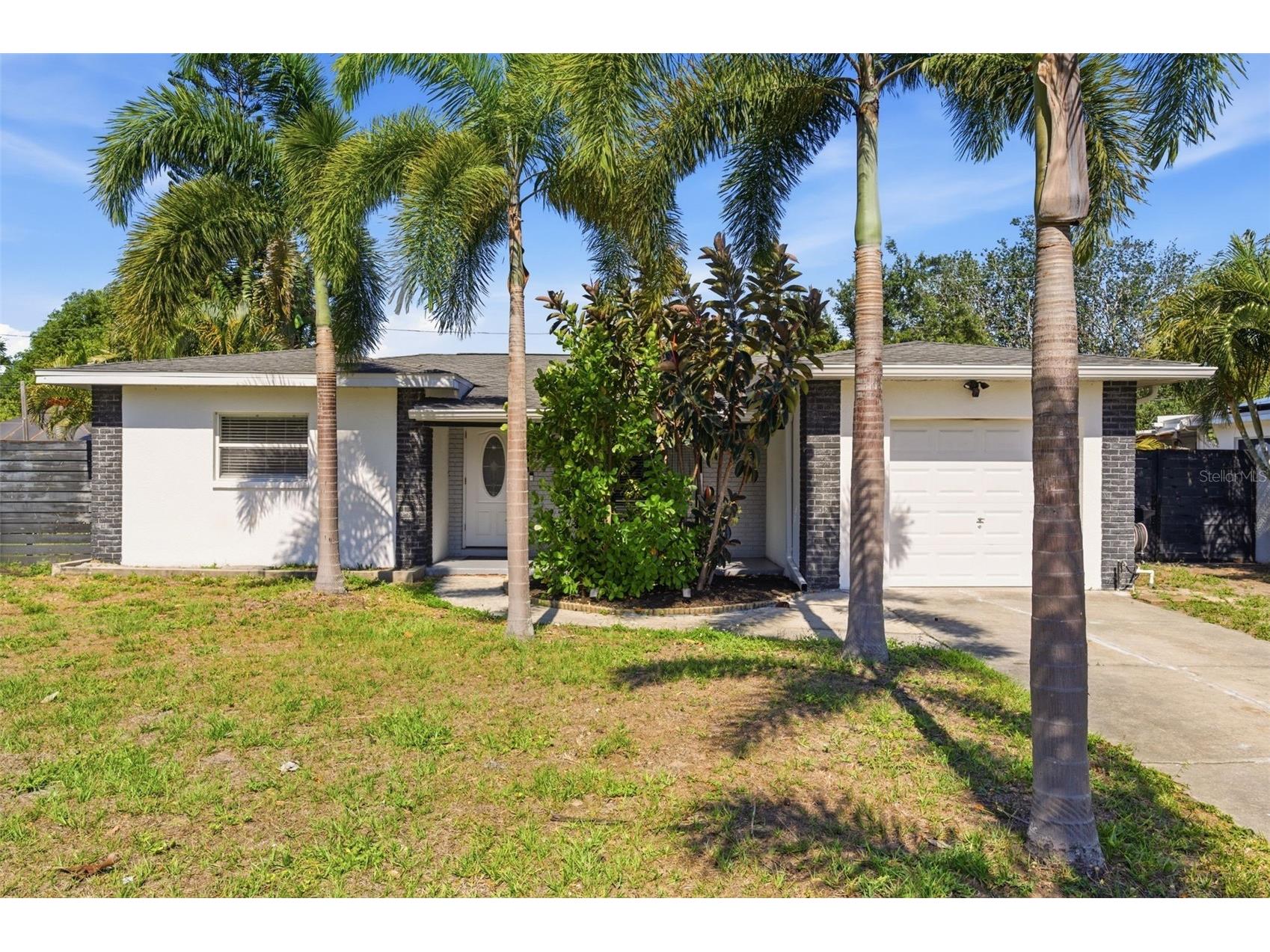 2150 76th Street N Saint Petersburg FL 33710 TB8508040 image1