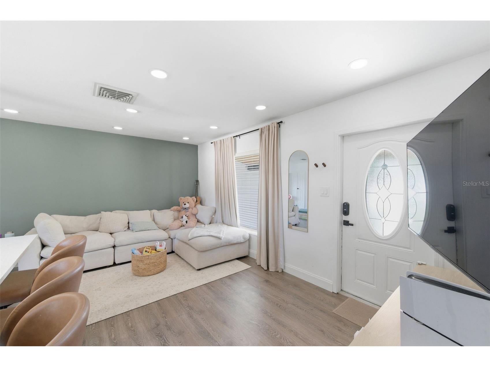2150 76th Street N Saint Petersburg FL 33710 TB8508040 image15
