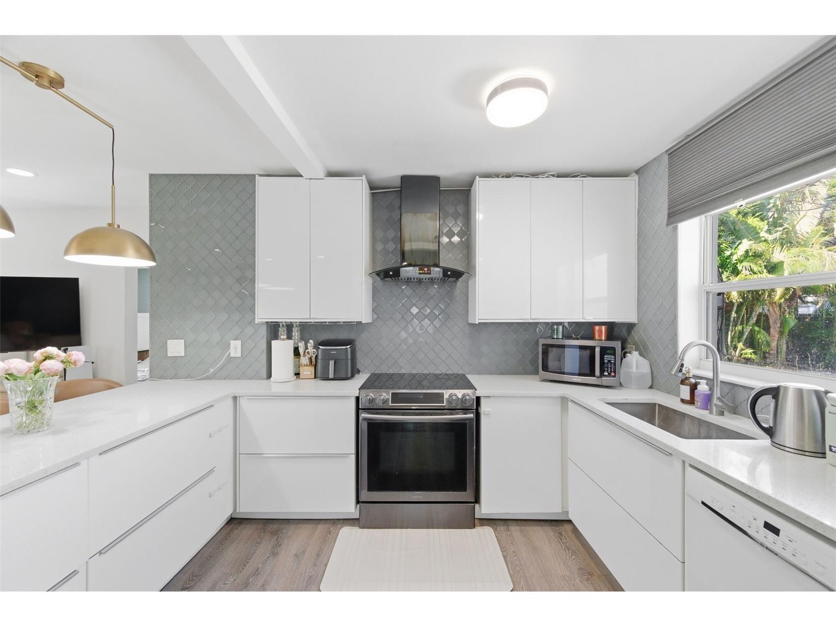 2150 76th Street N Saint Petersburg FL 33710 TB8508040 image6
