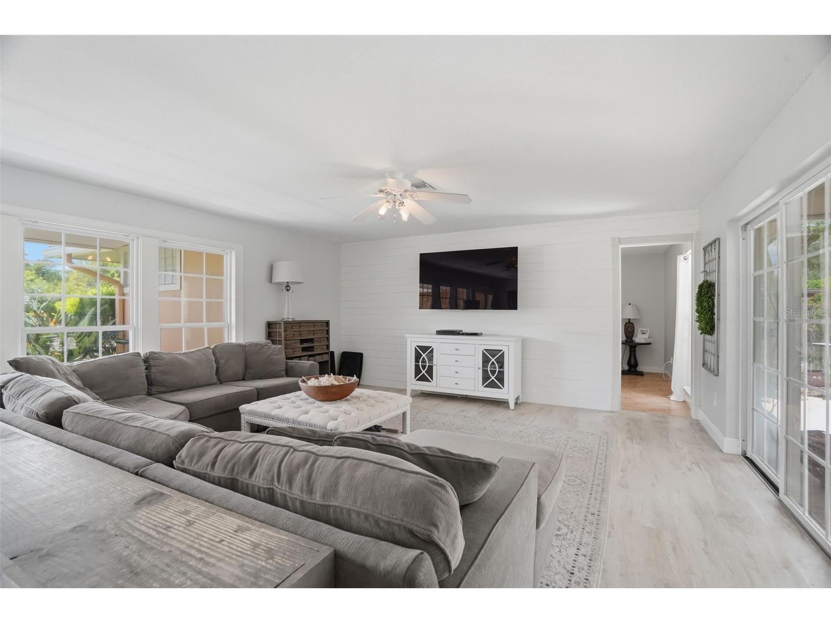 2150 Wrens Way Clearwater FL 33764 TB8511941 image28