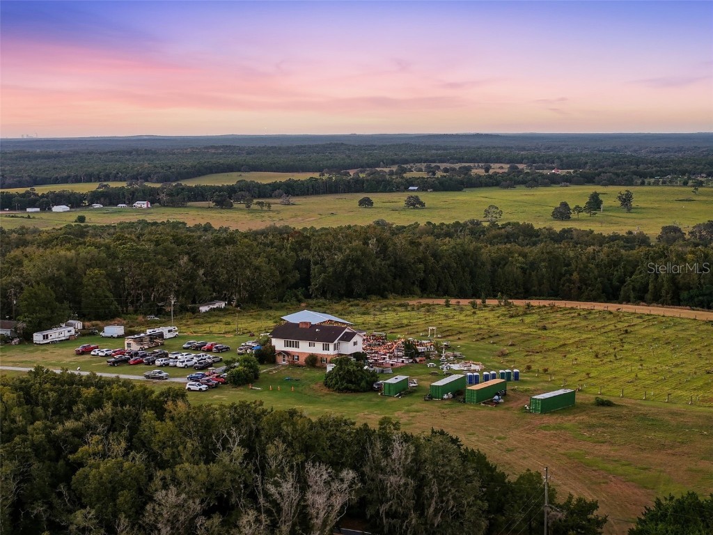 21509 Snow Hill Road Brooksville FL 34601 W7880903 image2