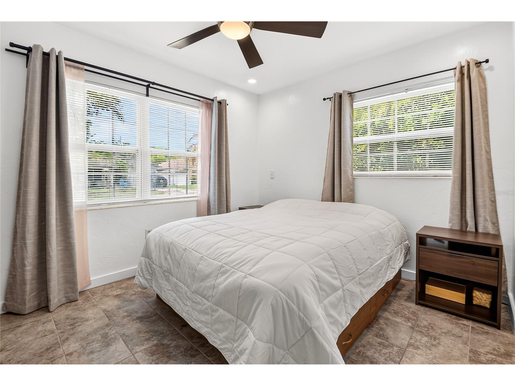 2151 44th Avenue N Saint Petersburg FL 33714 TB8527822 image13