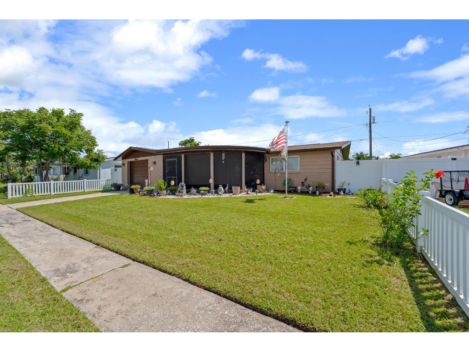 2152 Arcadia Road Holiday FL 34690 TB8519493 image3