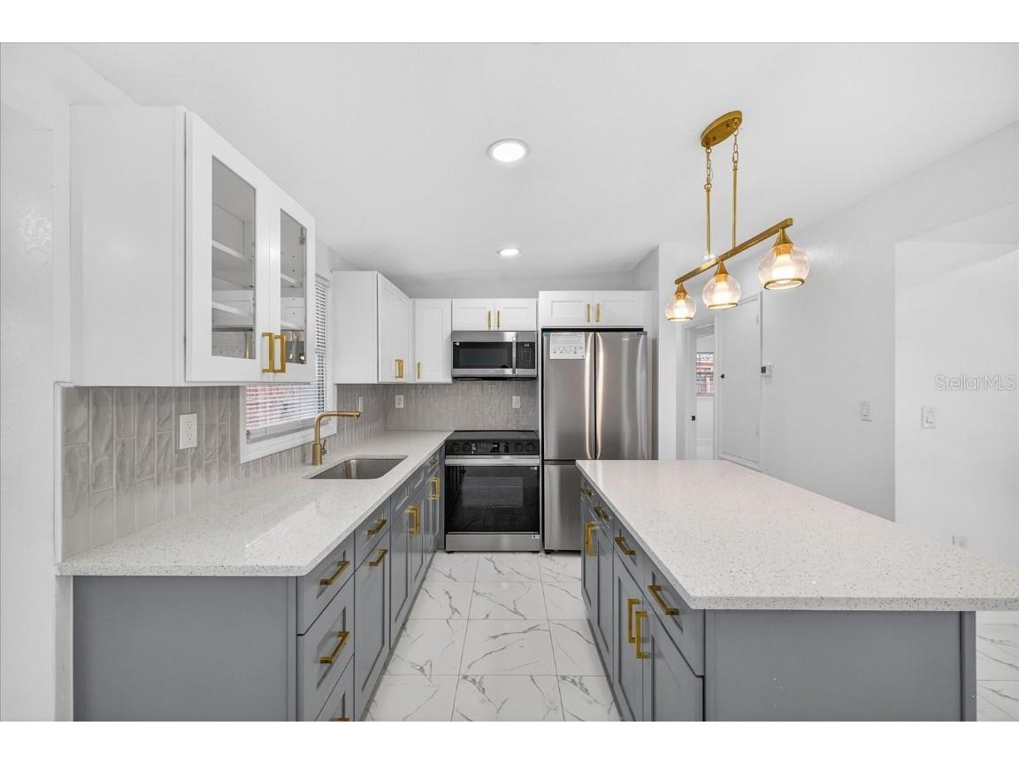 2152 Barcelona Drive Clearwater FL 33764 TB8453998 image3