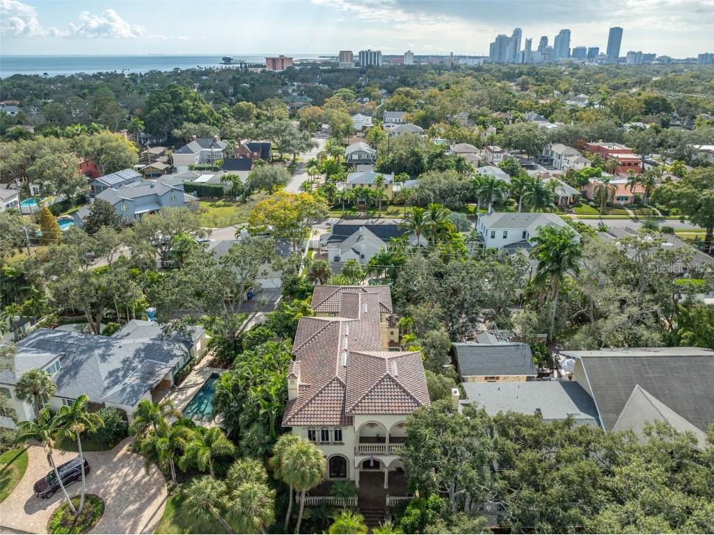 2152 Coffee Pot Boulevard NE Saint Petersburg FL 33704 TB8461093 image57