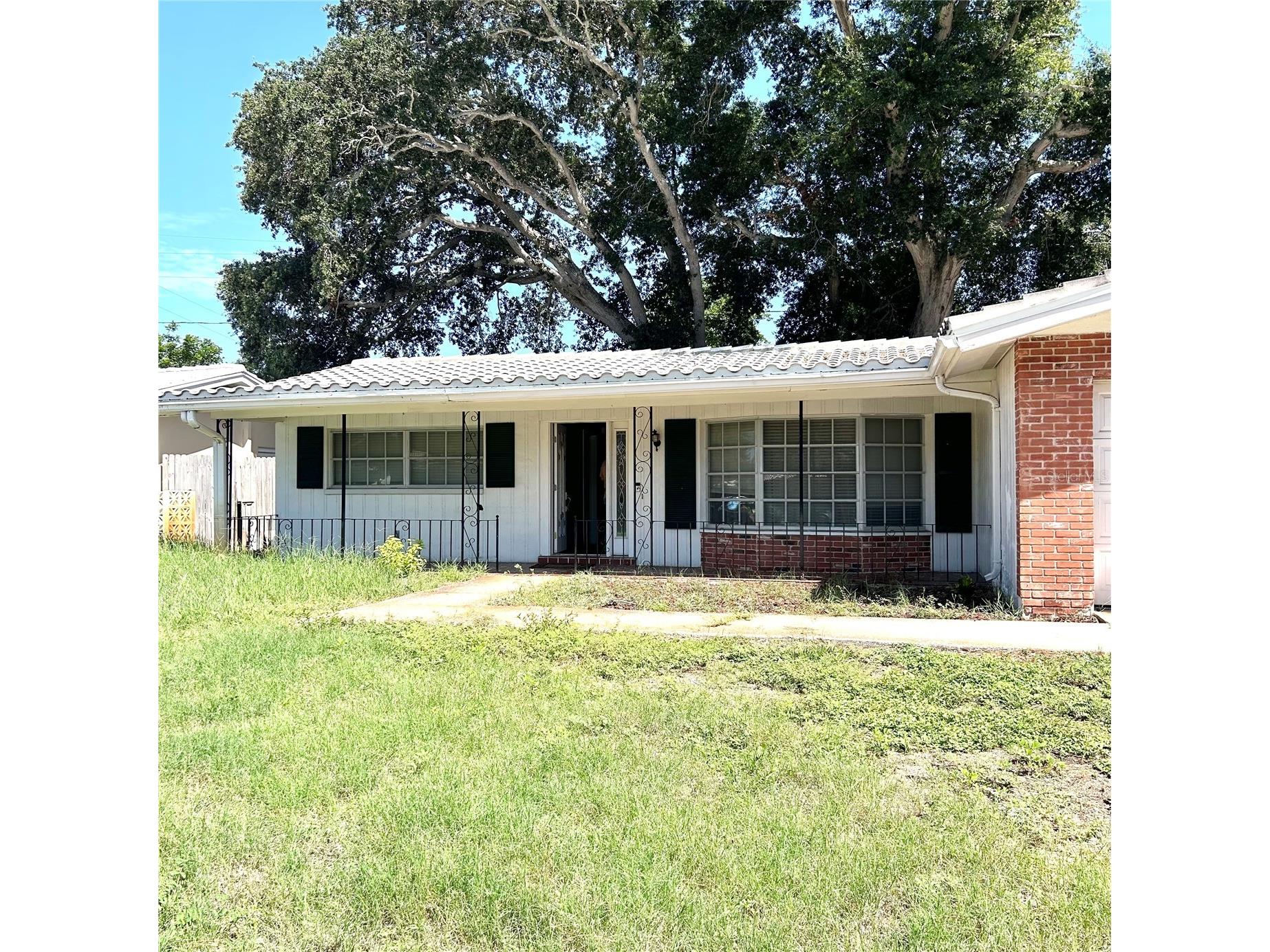 2152 Greenbriar Boulevard Clearwater FL 33763 TB8532714 image1