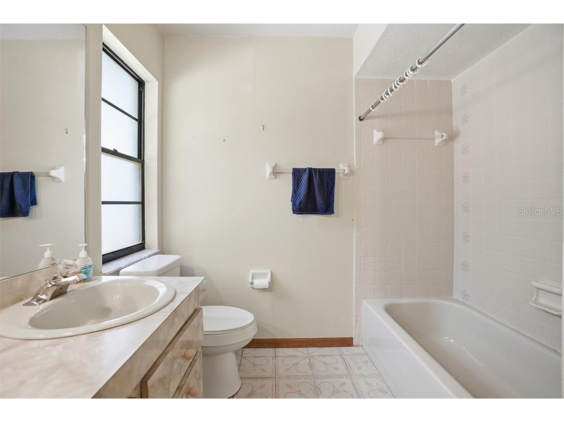 2153 Marble Avenue Spring Hill FL 34609 W7880655 image32