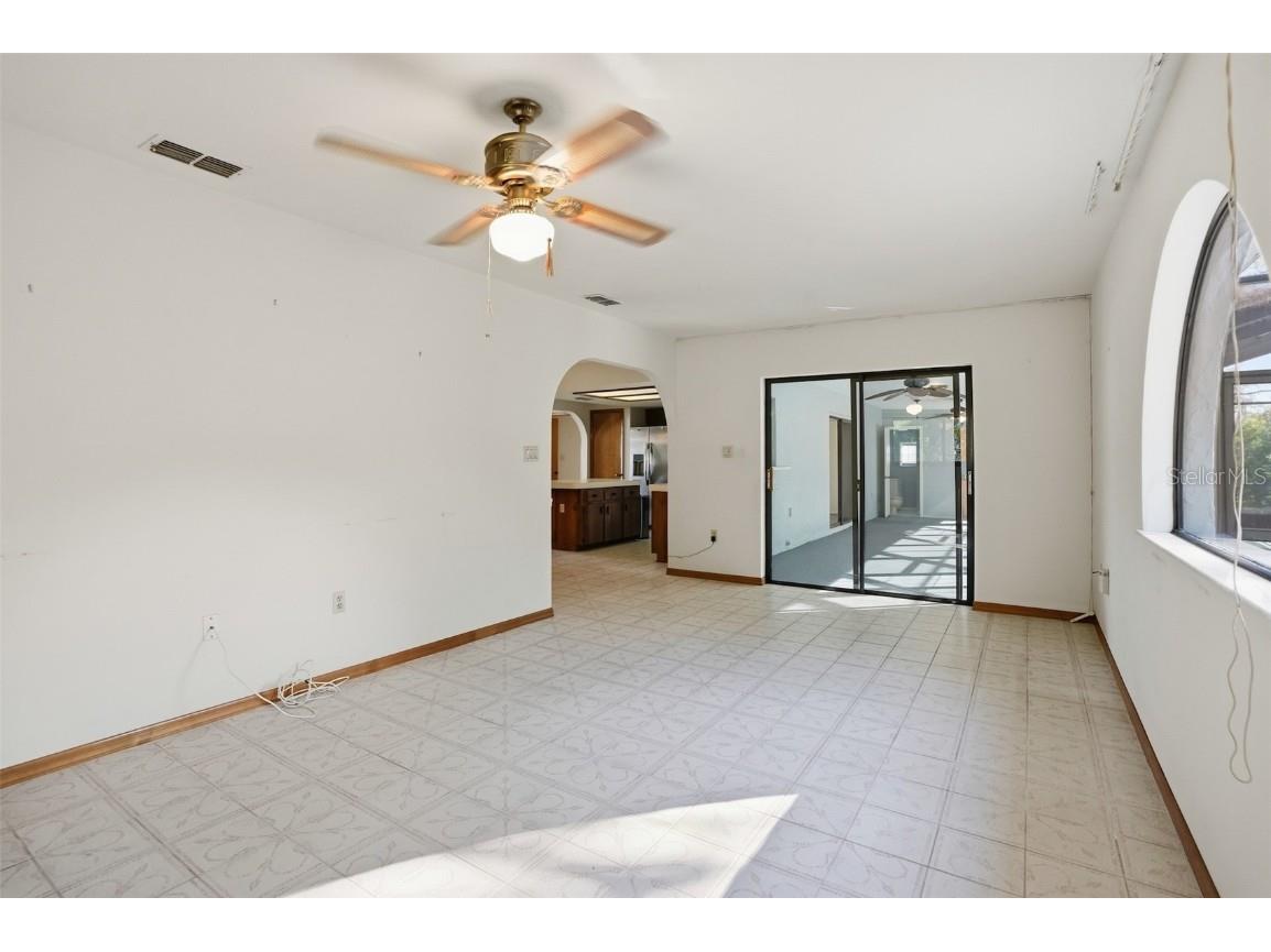 2153 Marble Avenue Spring Hill FL 34609 W7880655 image9