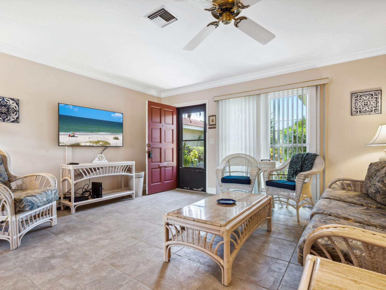 2153 Pueblo Circle #V14 Sarasota FL 34231 A4679111 image7
