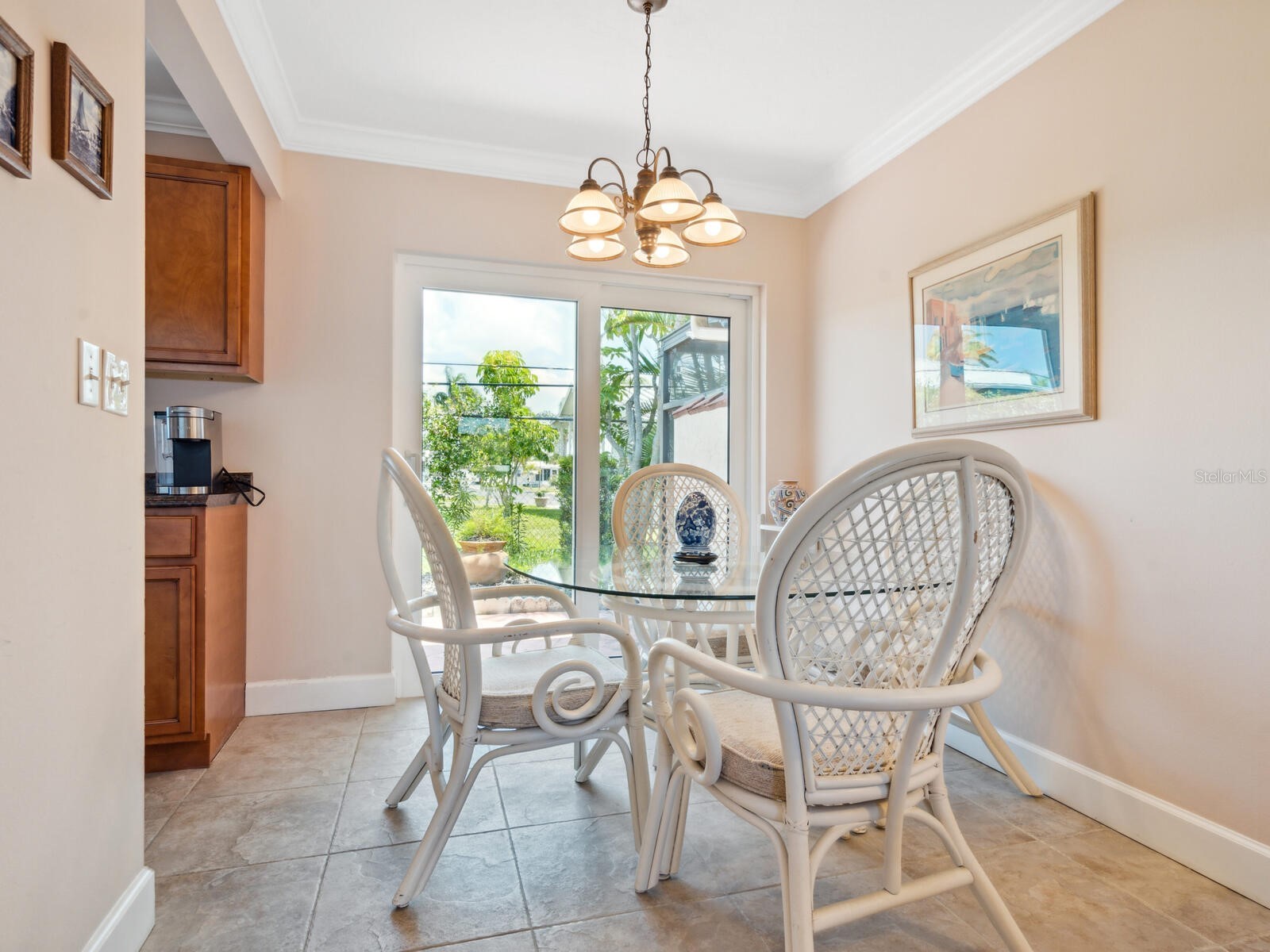 2153 Pueblo Circle #V14 Sarasota FL 34231 A4679111 image8