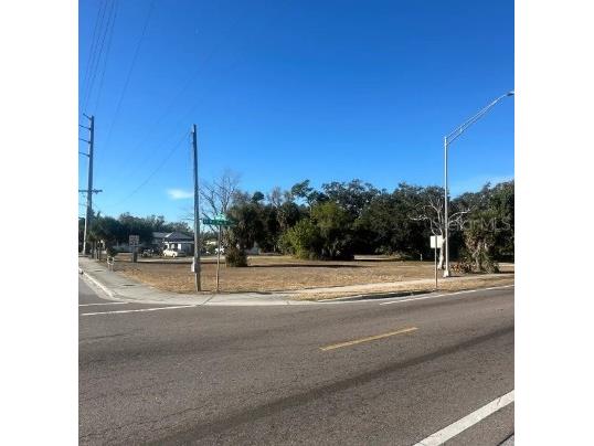 2154 Dr Martin Luther King Jr Way Sarasota FL 34234 A4682128 image18