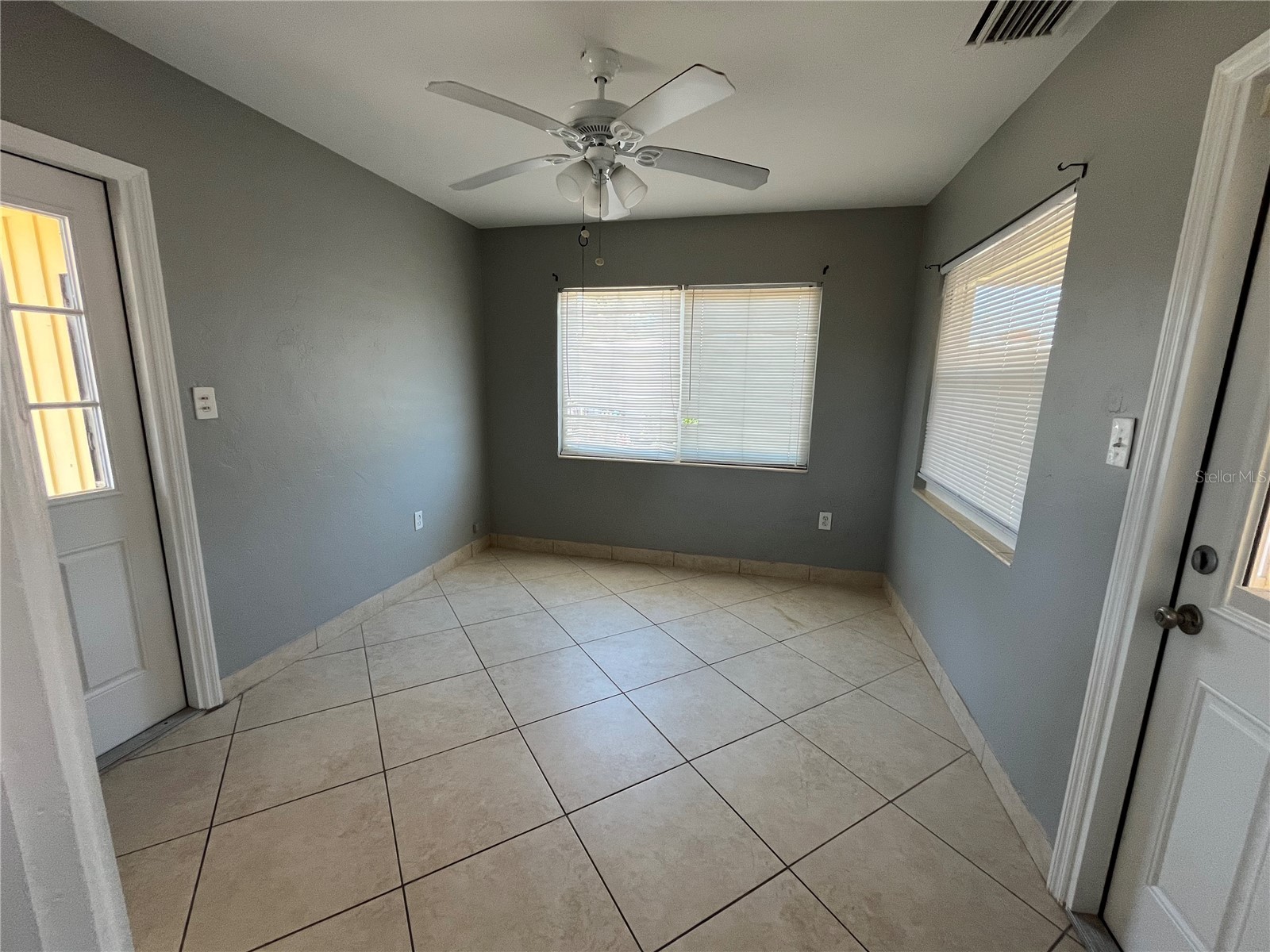 2154 Inner Cass Circle Sarasota FL 34231 A4696004 image13