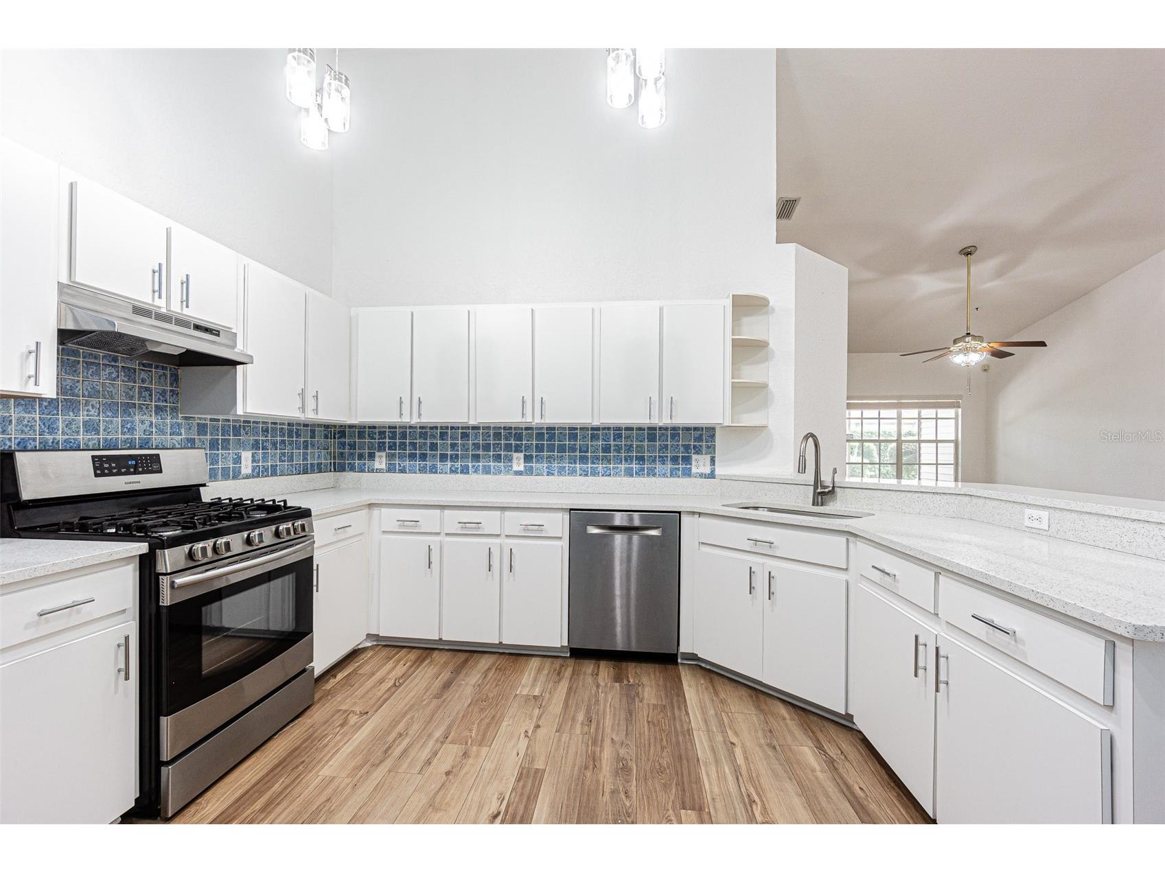 21542 Clubside Loop Lutz FL 33549 TB8528358 image2