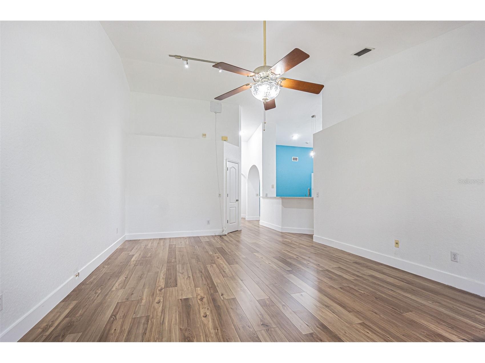 21542 Clubside Loop Lutz FL 33549 TB8528358 image8