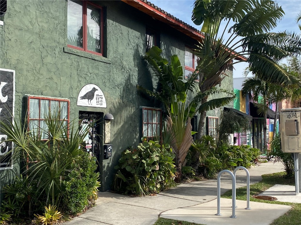 2155 1 Avenue S Saint Petersburg FL 33712 U8228116 image1