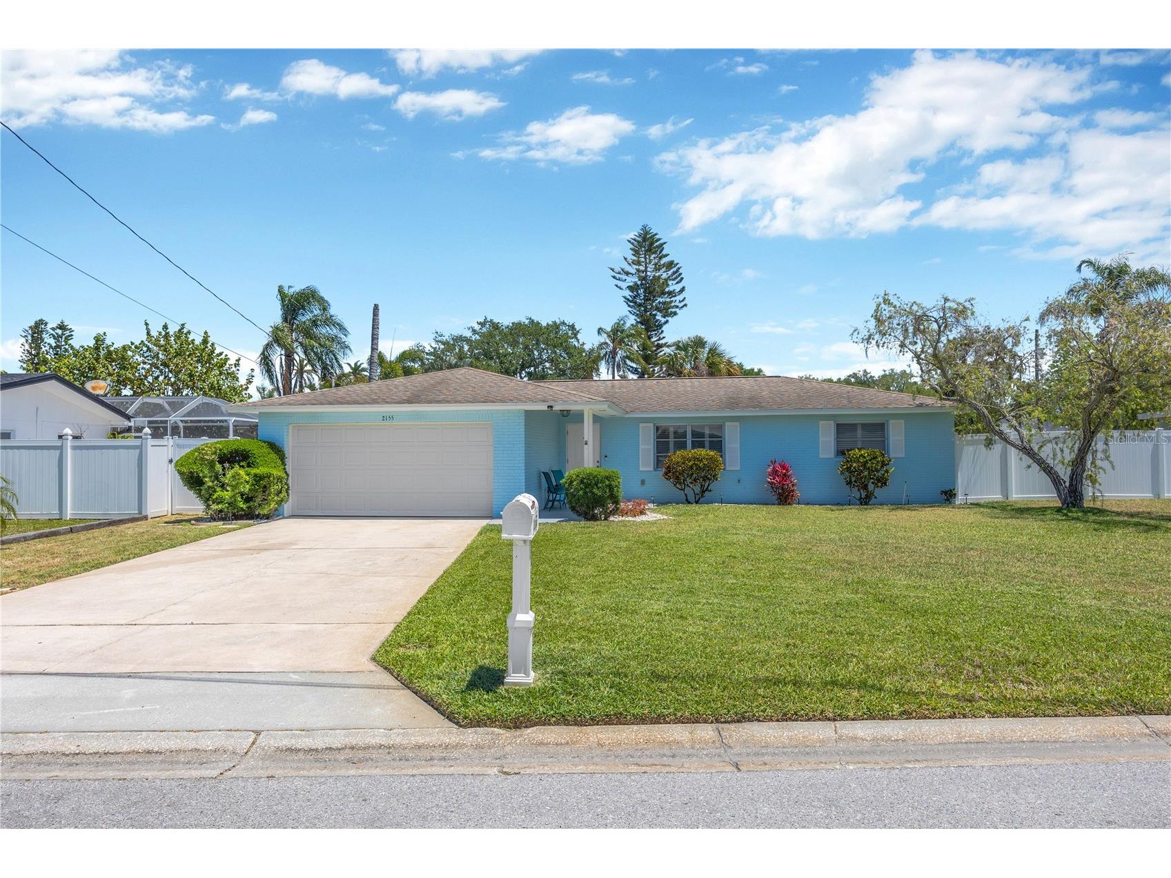 2155 Edythe Dr Dunedin FL 34698 TB8503445 image1