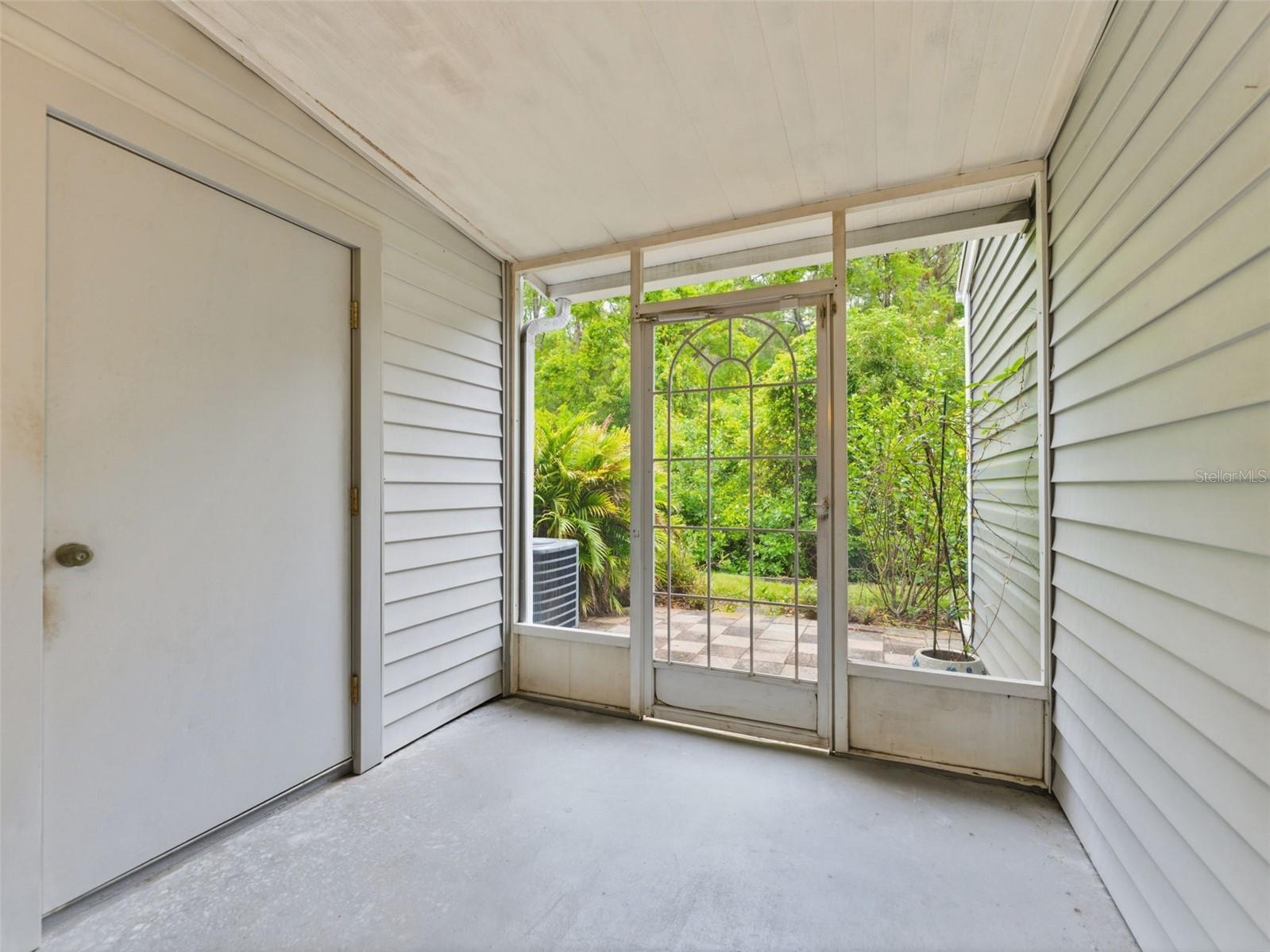 2155 Fox Chase Boulevard Palm Harbor FL 34683 TB8493718 image27