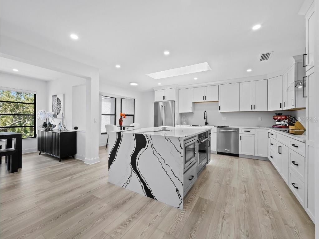 2155 Harbourside Drive #804 Longboat Key FL 34228 A4666643 image13